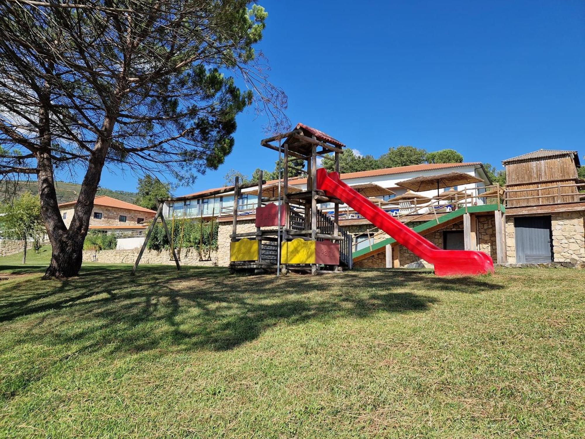 Douro Cister Hotel Resort Ucanha Bagian luar foto